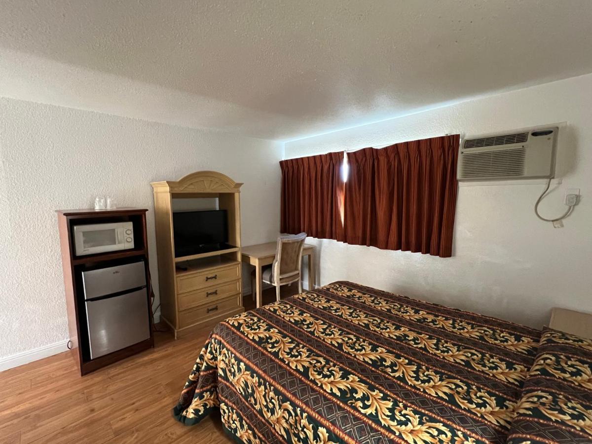 Sherwood Motel パームデール エクステリア 写真