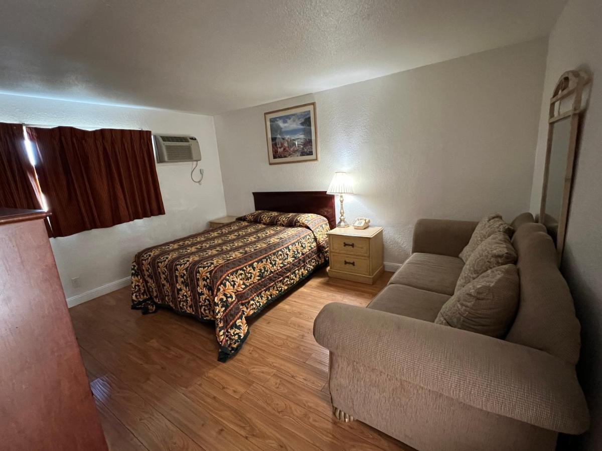 Sherwood Motel パームデール エクステリア 写真