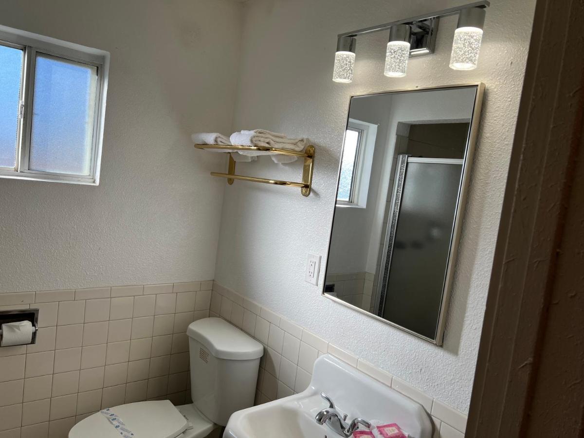 Sherwood Motel パームデール エクステリア 写真